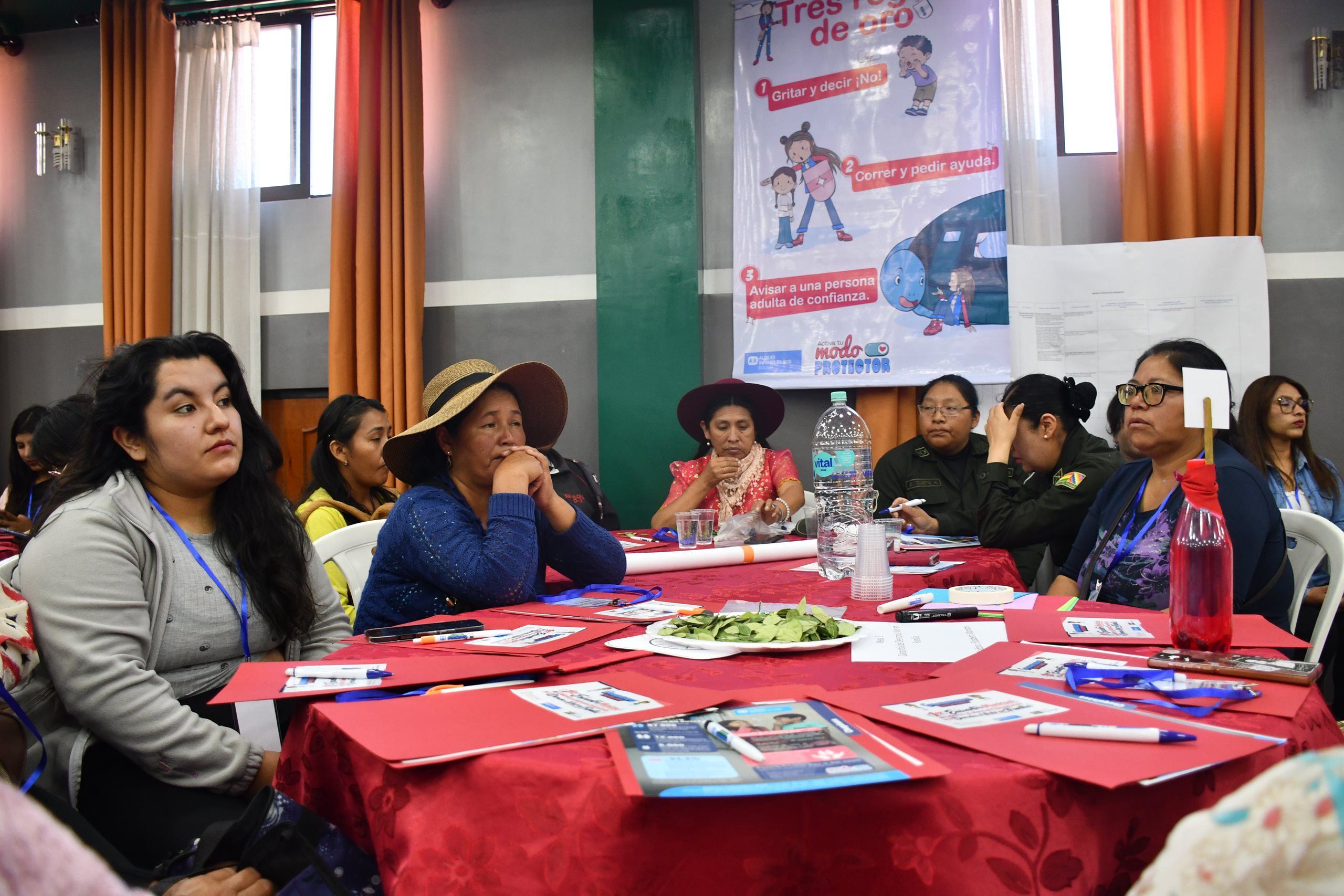 Espacios de participación y diálogo entre líderes comunitarios