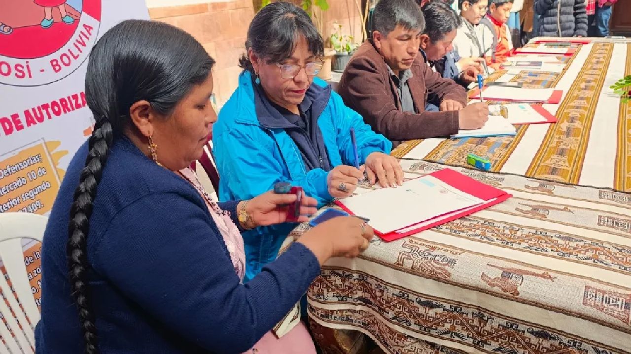 Firma del Acuerdo Público de Partes con actores del D-1