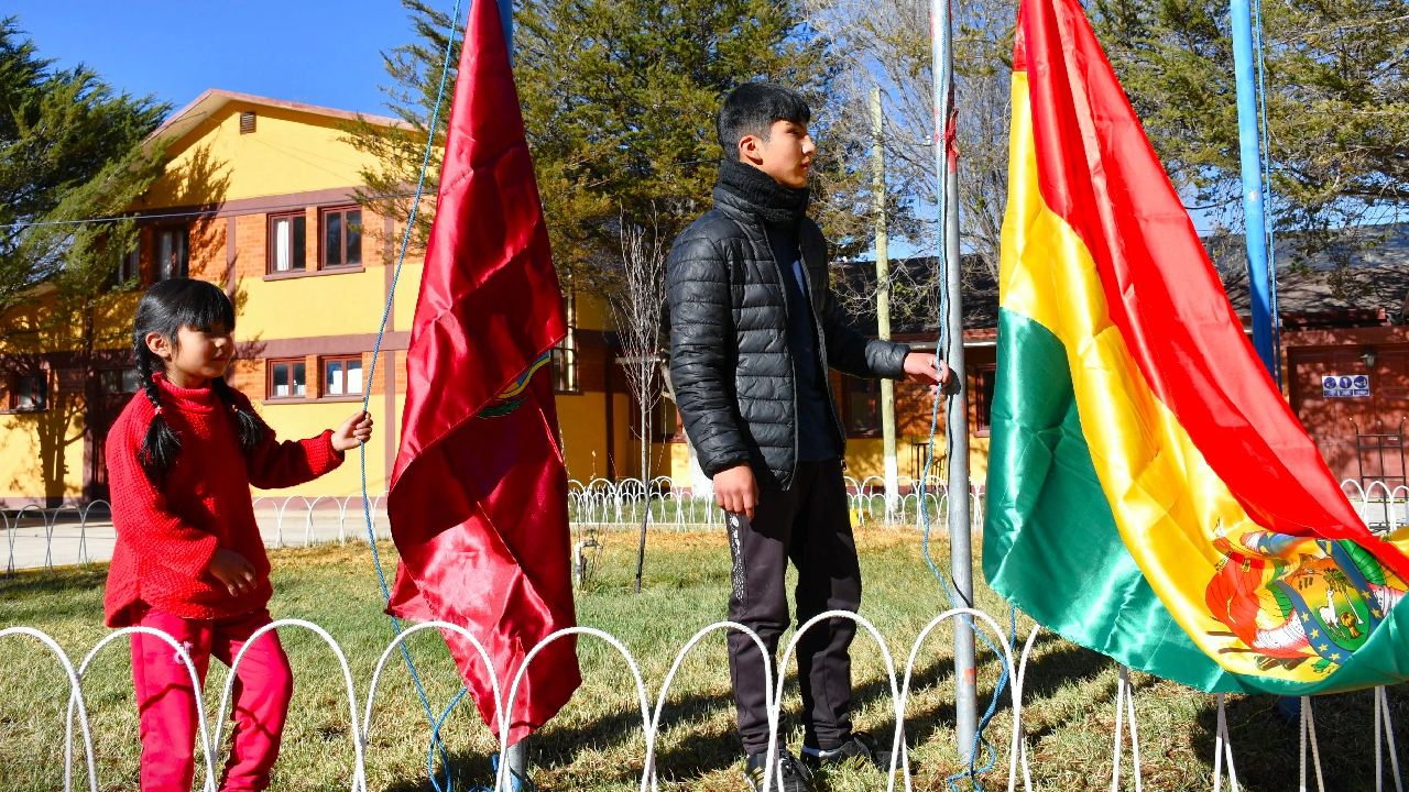 Participación de familias y comunidad en Oruro