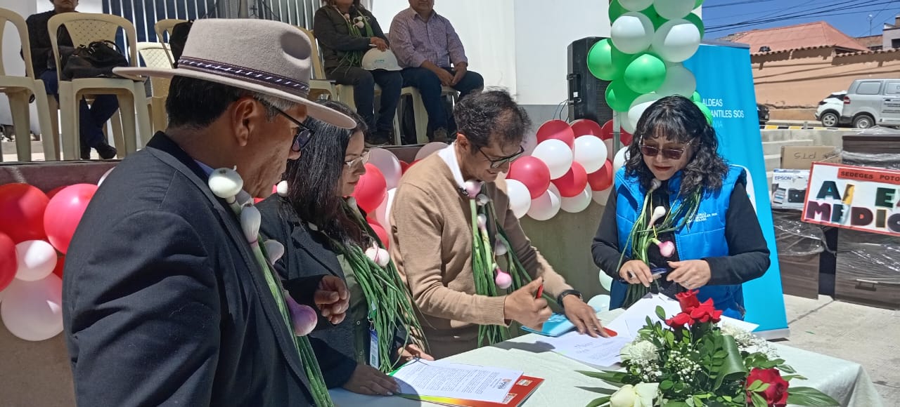 Acto de suscripción del convenio interinstitucional en Potosí