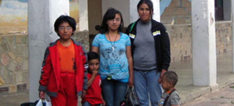 Darío, Jorge y Natalia hermanos, aldeas infantiles sos bolivia