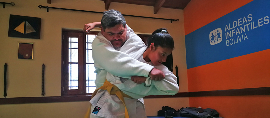 Son dos judocas de 18 a nivel nacional que son potosinas y participantes de la Aldea Infantil SOS Potosí